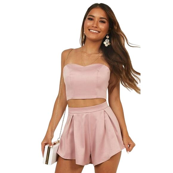 Showpo Blush Pleated High Waist Shorts Date Night Womens 6 - Picture 1 of 6